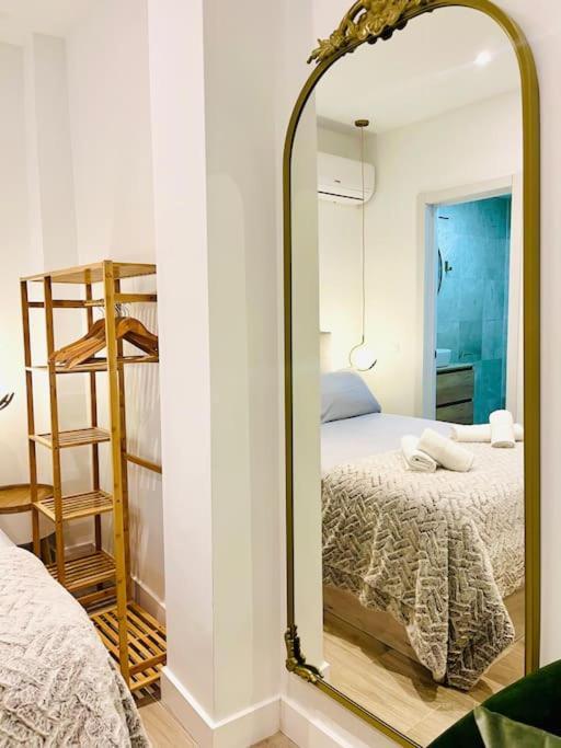 New Luxurious Studio With Patio/Center Málaga Exterior foto