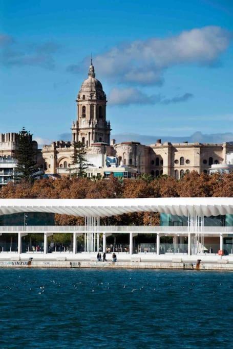 New Luxurious Studio With Patio/Center Málaga Exterior foto